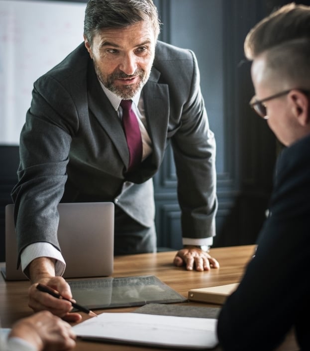 beard-brainstorming-business-people-1289893