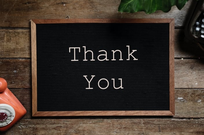 blackboard-board-close-up-908301